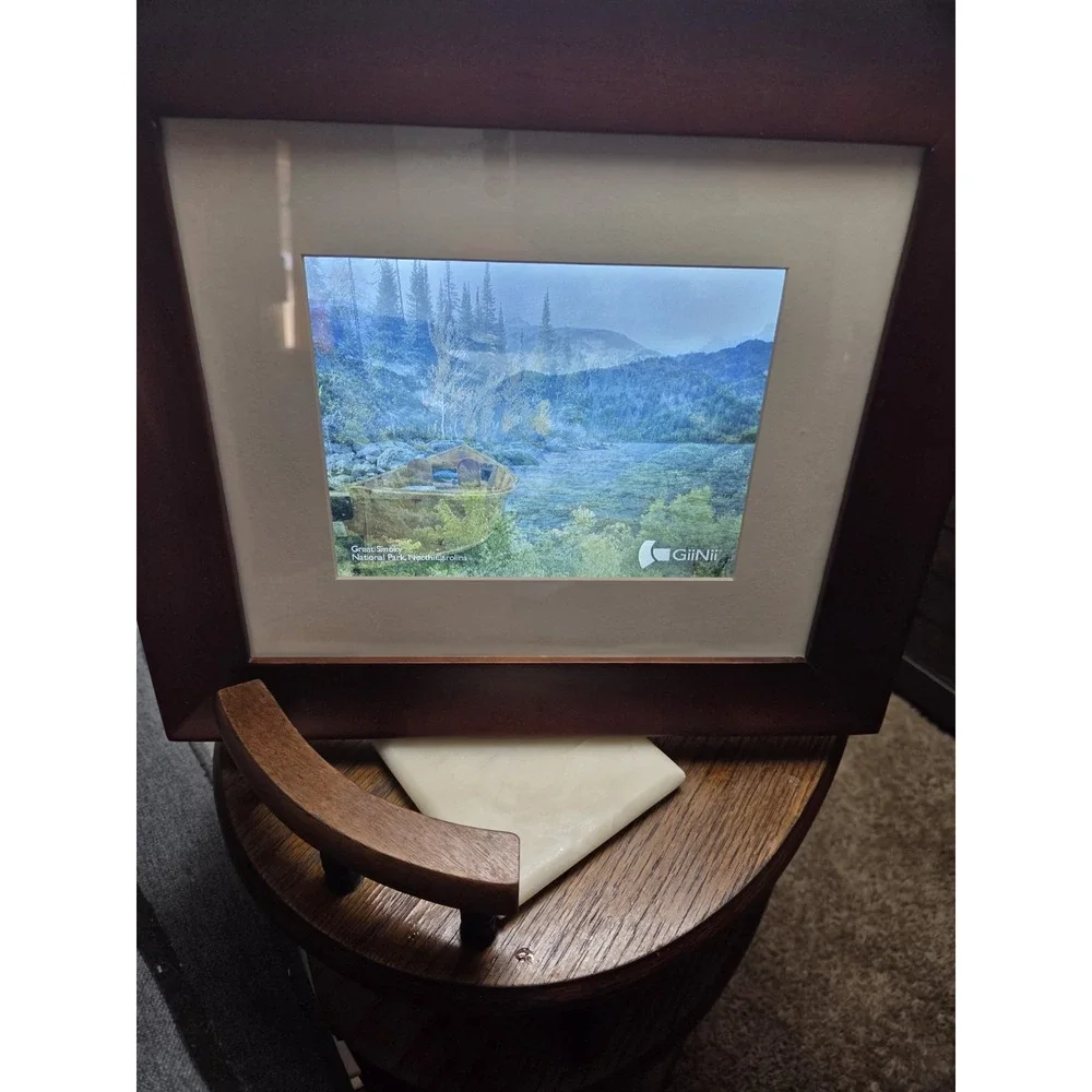 GiiNii 8 Inch Digital Picture Frame -Store Up to 3200 Photos 8